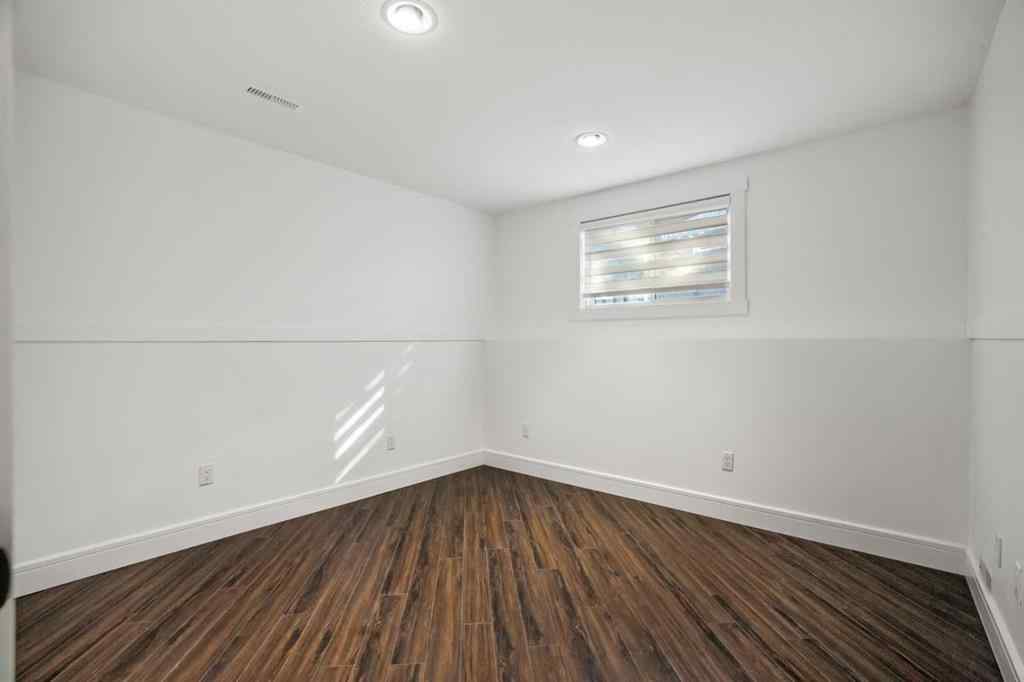 MLS® A2264303 - 327 Canyon Close  in Avens/Canyon Close Canmore, Residential