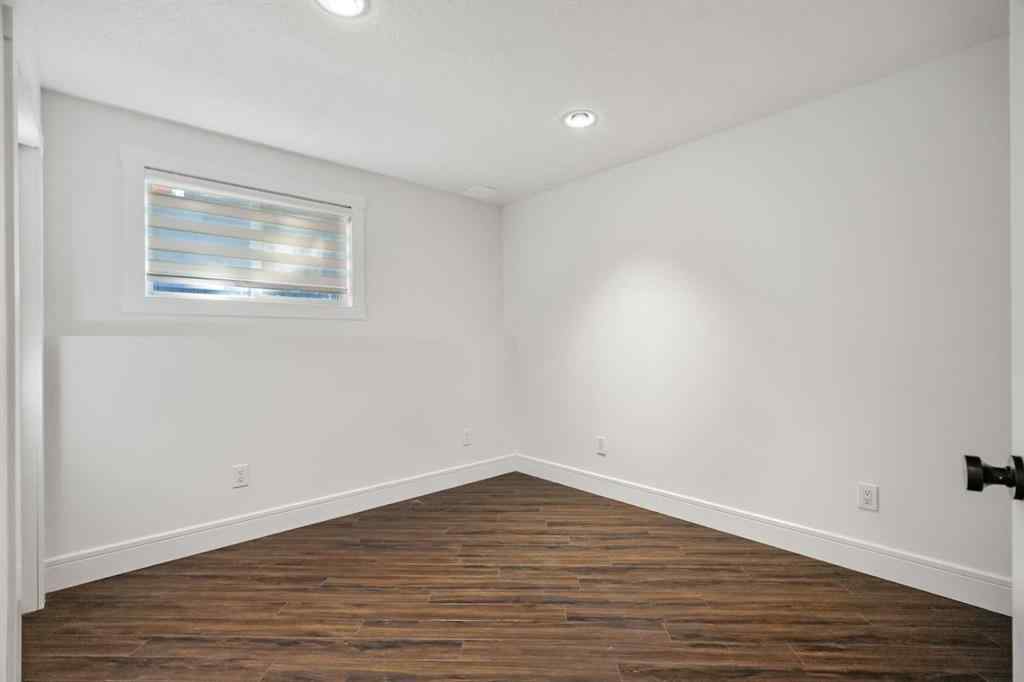 MLS® A2264303 - 327 Canyon Close  in Avens/Canyon Close Canmore, Residential