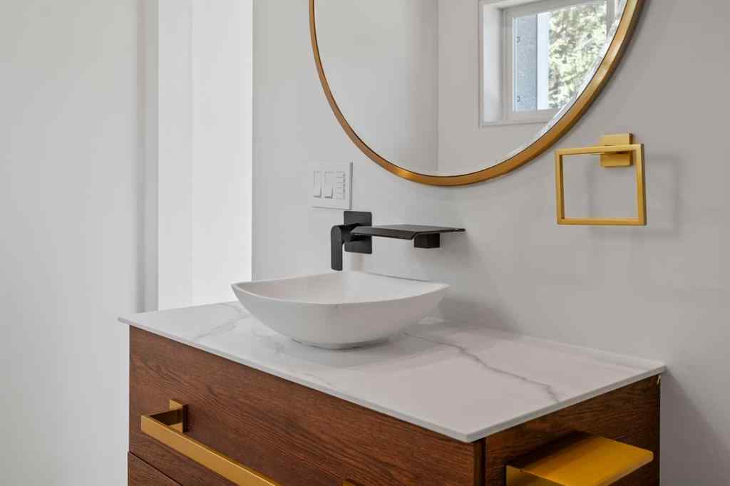 MLS® A2264303 - 327 Canyon Close  in Avens/Canyon Close Canmore, Residential