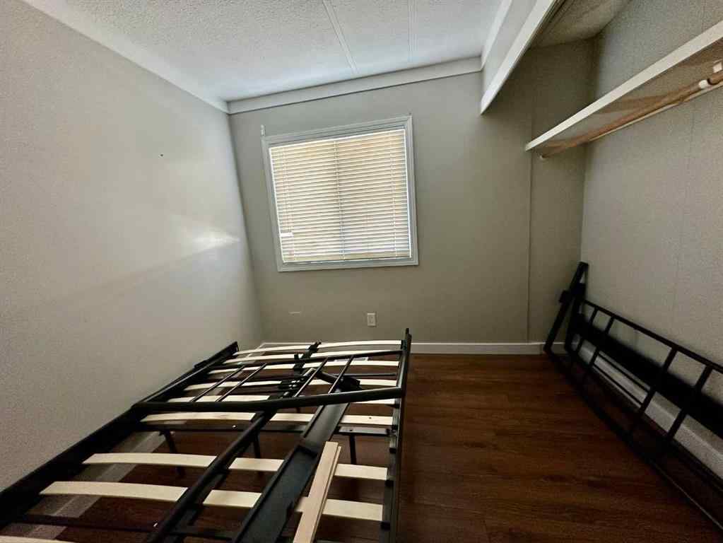 MLS® A2264309 - Unit #5 5301 2 Street  in NONE Coalhurst, Mobile