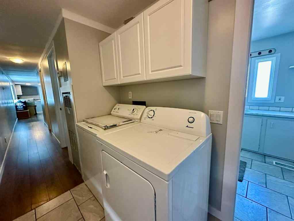 MLS® A2264309 - Unit #5 5301 2 Street  in NONE Coalhurst, Mobile