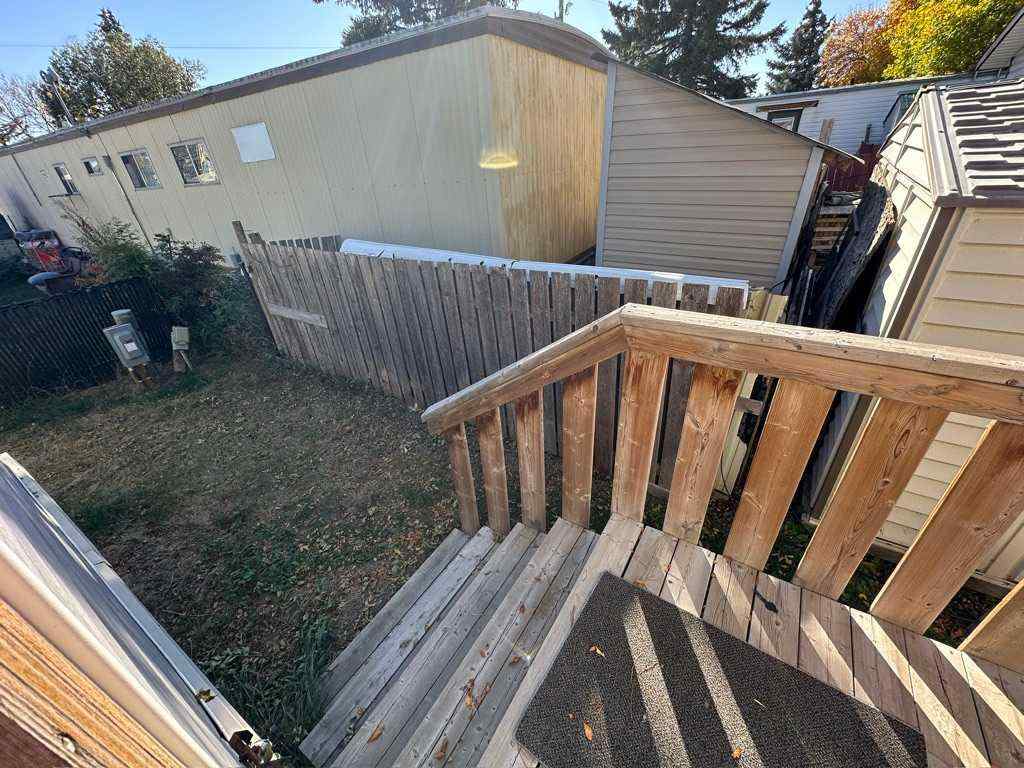 MLS® A2264309 - Unit #5 5301 2 Street  in NONE Coalhurst, Mobile