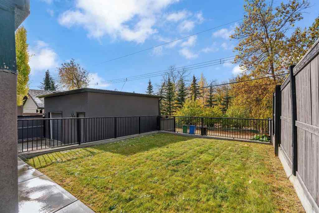 MLS® A2264318 - 1603 23 Street NW in Hounsfield Heights/Briar Hill Calgary, Residential