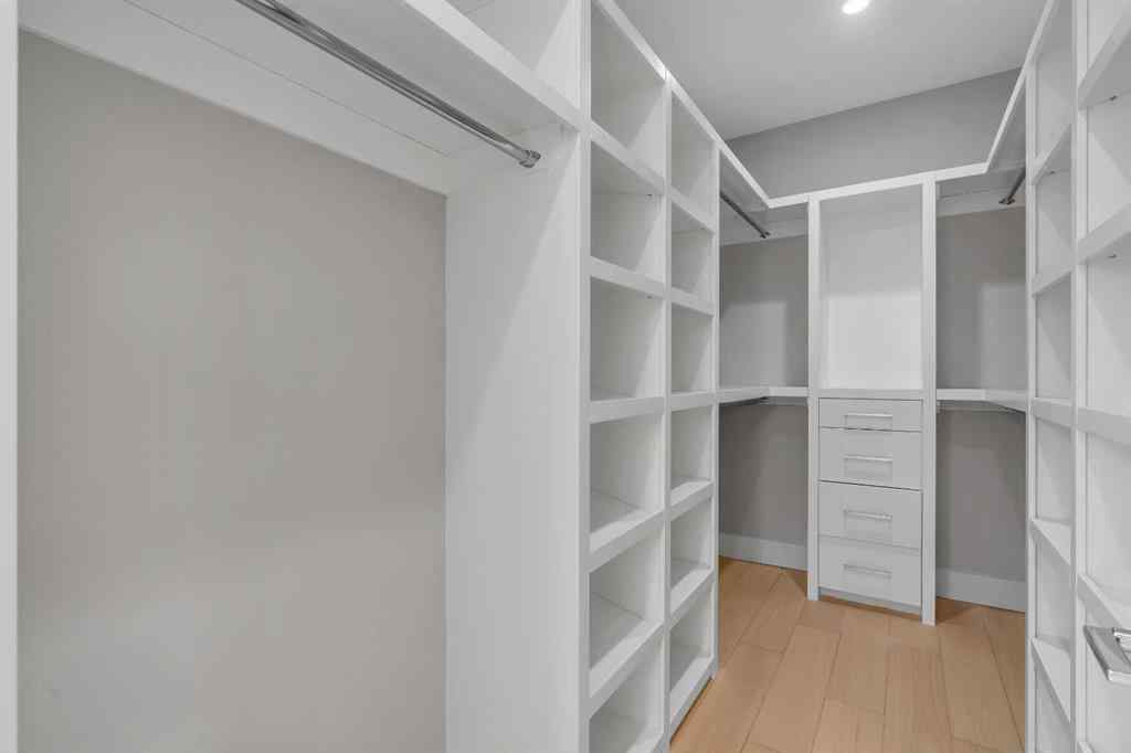 MLS® A2264318 - 1603 23 Street NW in Hounsfield Heights/Briar Hill Calgary, Residential