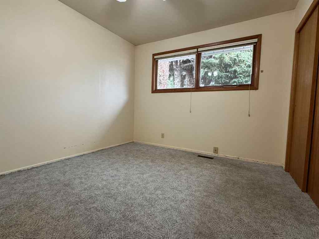 MLS® A2264323 - 1409 13 Avenue N in Winston Churchill Lethbridge, Residential