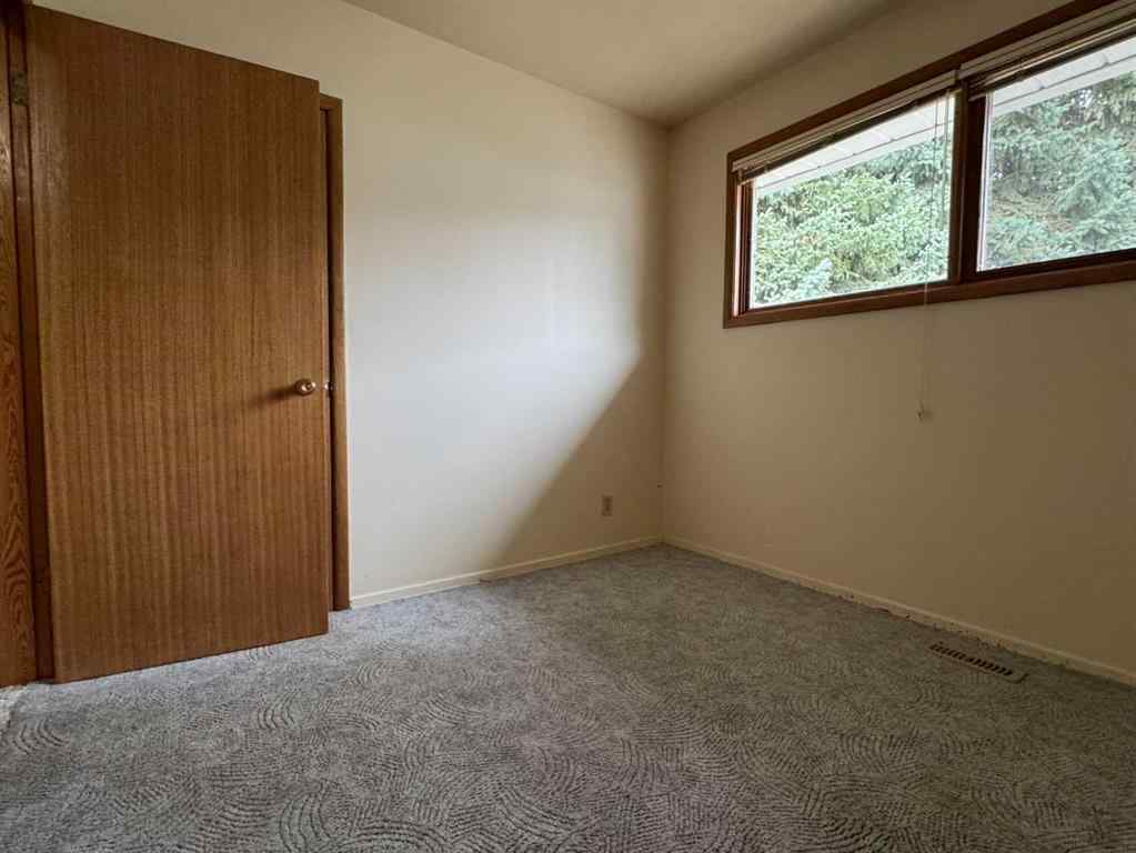 MLS® A2264323 - 1409 13 Avenue N in Winston Churchill Lethbridge, Residential