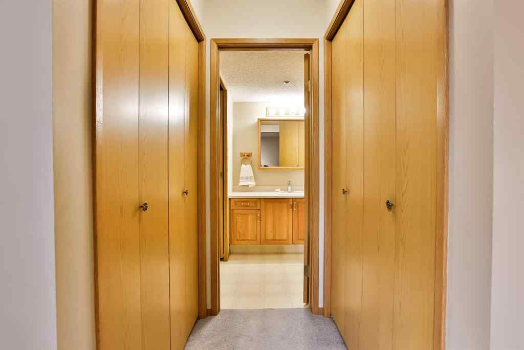 MLS® A2264325 - Unit #110 20 3 Street S in Downtown Lethbridge, Residential