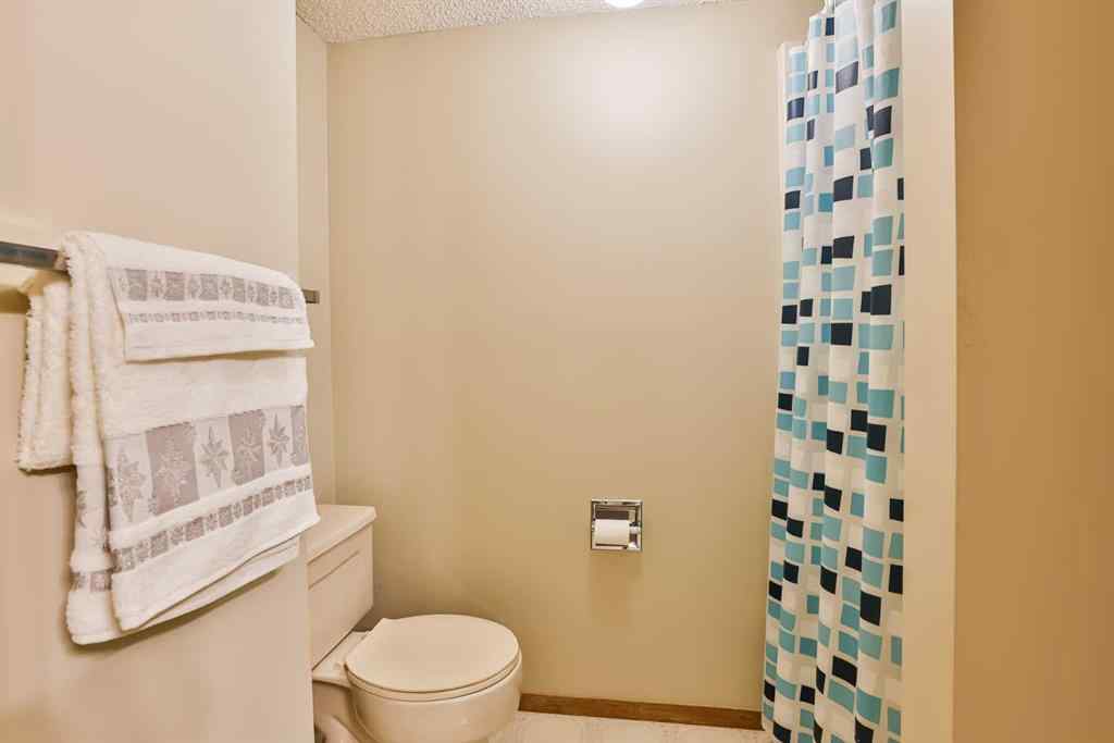 MLS® A2264325 - Unit #110 20 3 Street S in Downtown Lethbridge, Residential