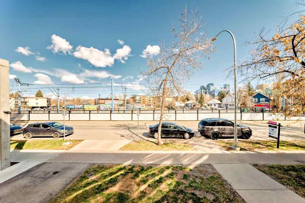 MLS® A2264327 - Unit #201 315 9A Street NW in Sunnyside Calgary, Residential