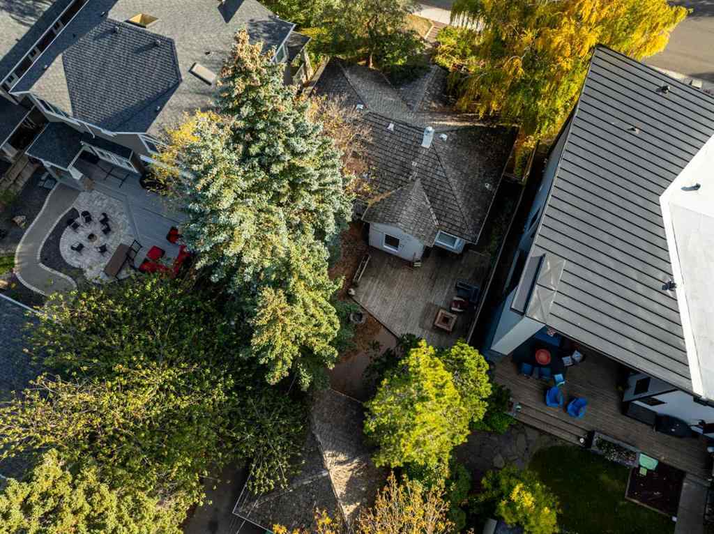 MLS® A2264328 - 428 49 Avenue SW in Elboya Calgary, Residential