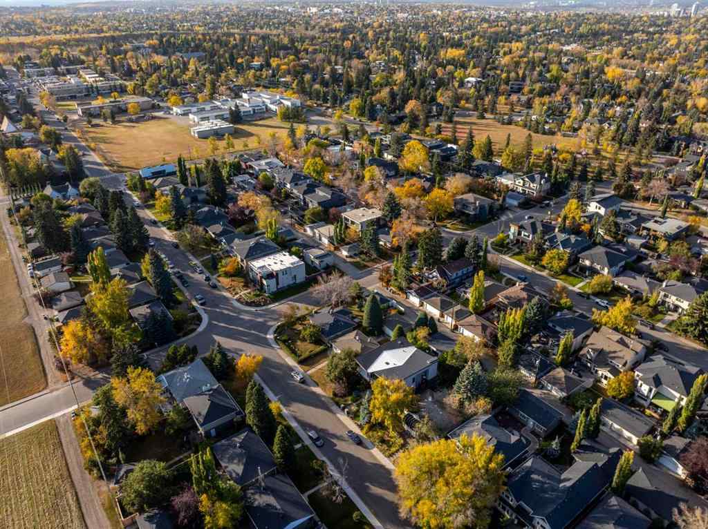 MLS® A2264328 - 428 49 Avenue SW in Elboya Calgary, Residential