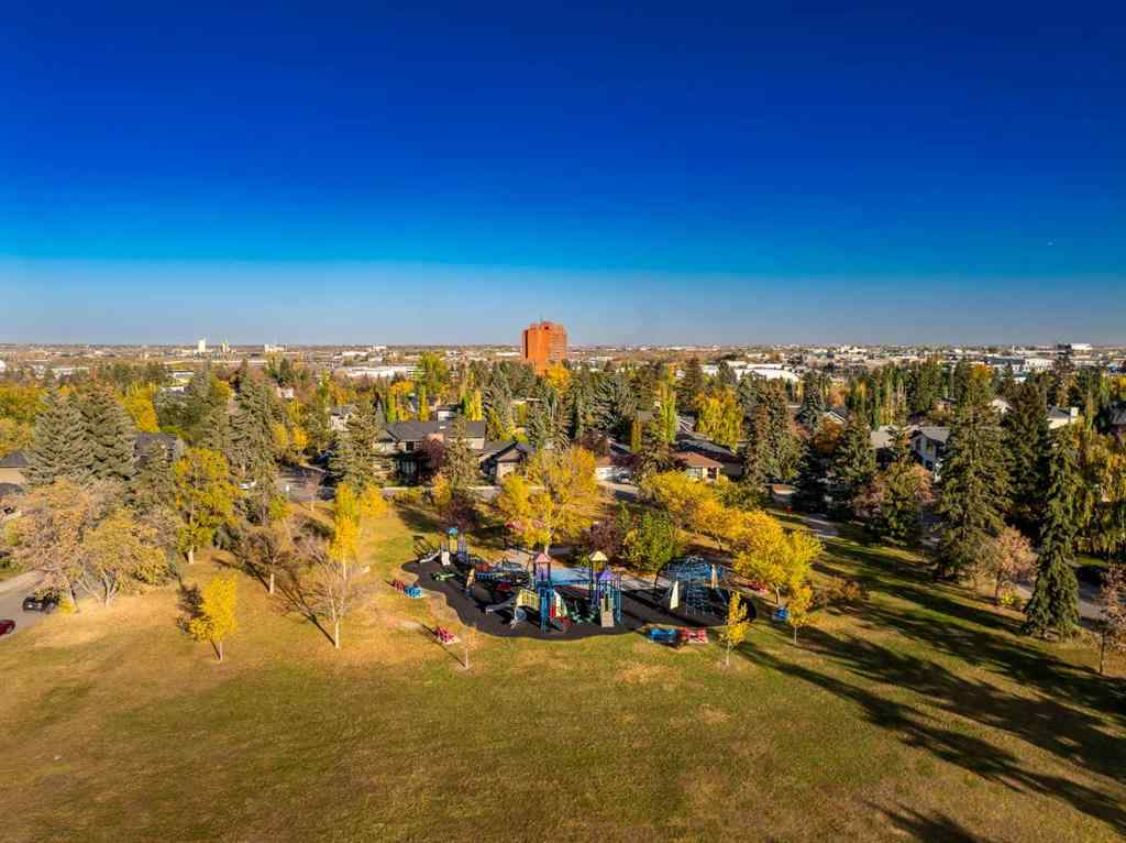 MLS® A2264328 - 428 49 Avenue SW in Elboya Calgary, Residential