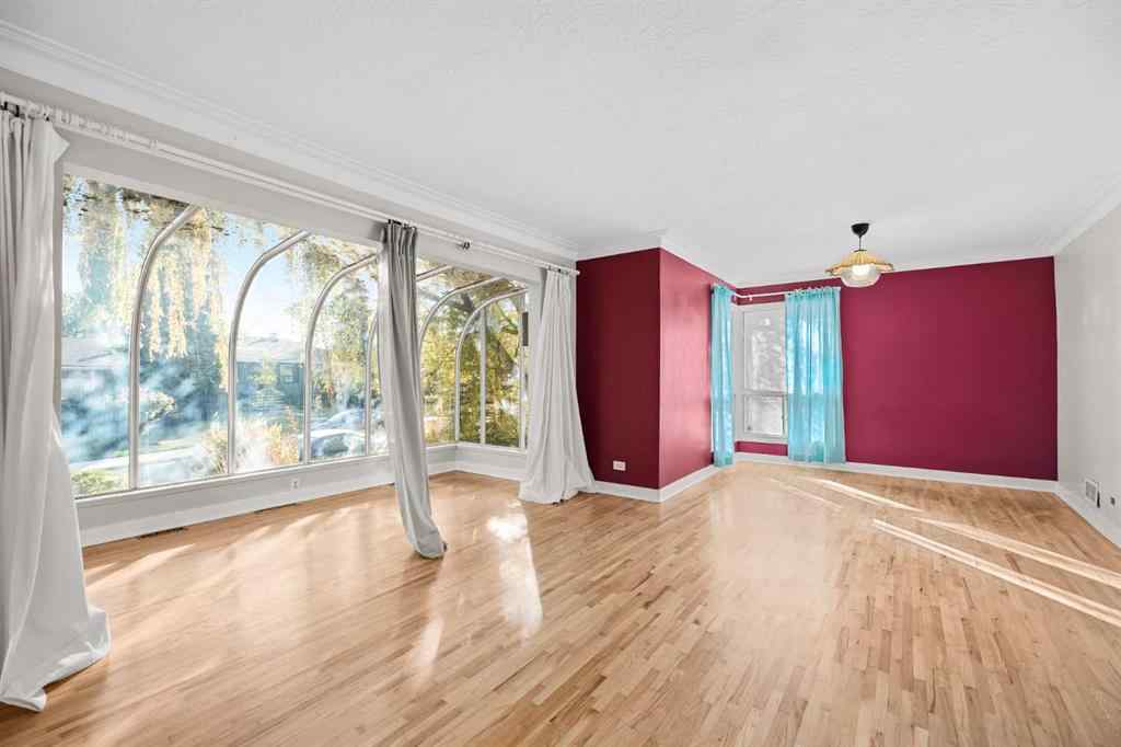 MLS® A2264328 - 428 49 Avenue SW in Elboya Calgary, Residential