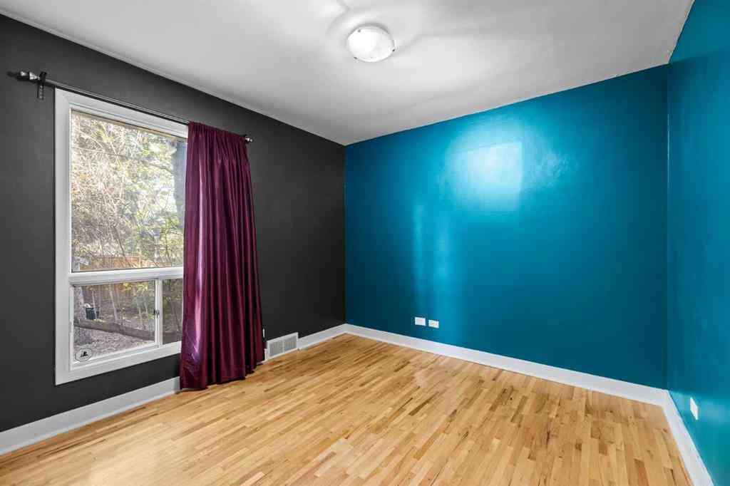 MLS® A2264328 - 428 49 Avenue SW in Elboya Calgary, Residential