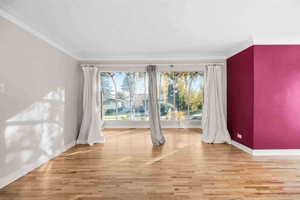 MLS® A2264328 - 428 49 Avenue SW in Elboya Calgary, Residential