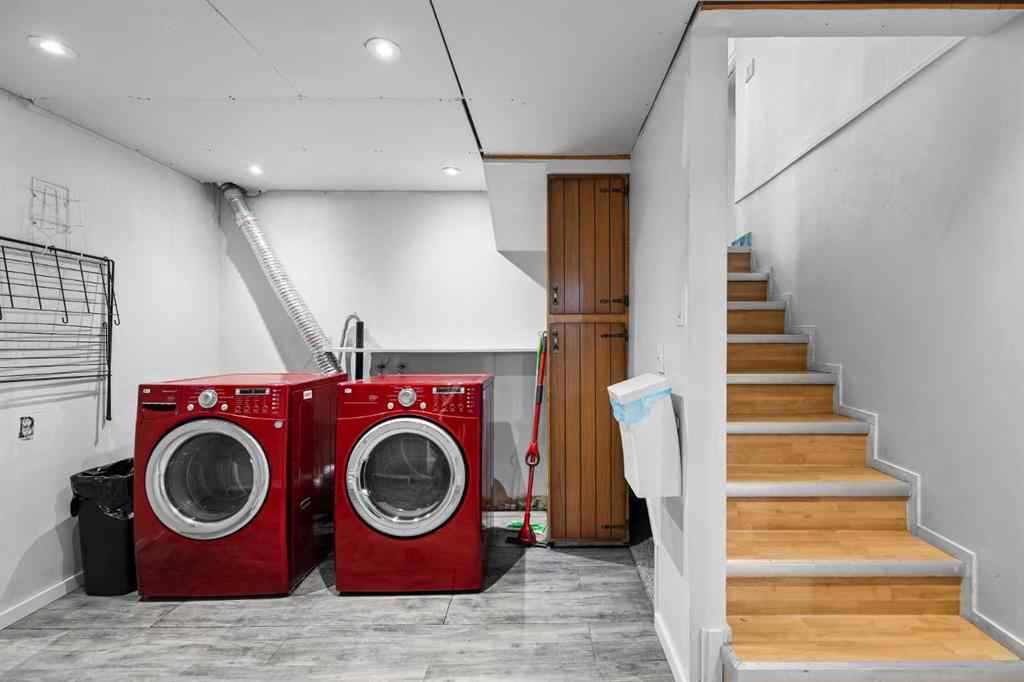 MLS® A2264328 - 428 49 Avenue SW in Elboya Calgary, Residential