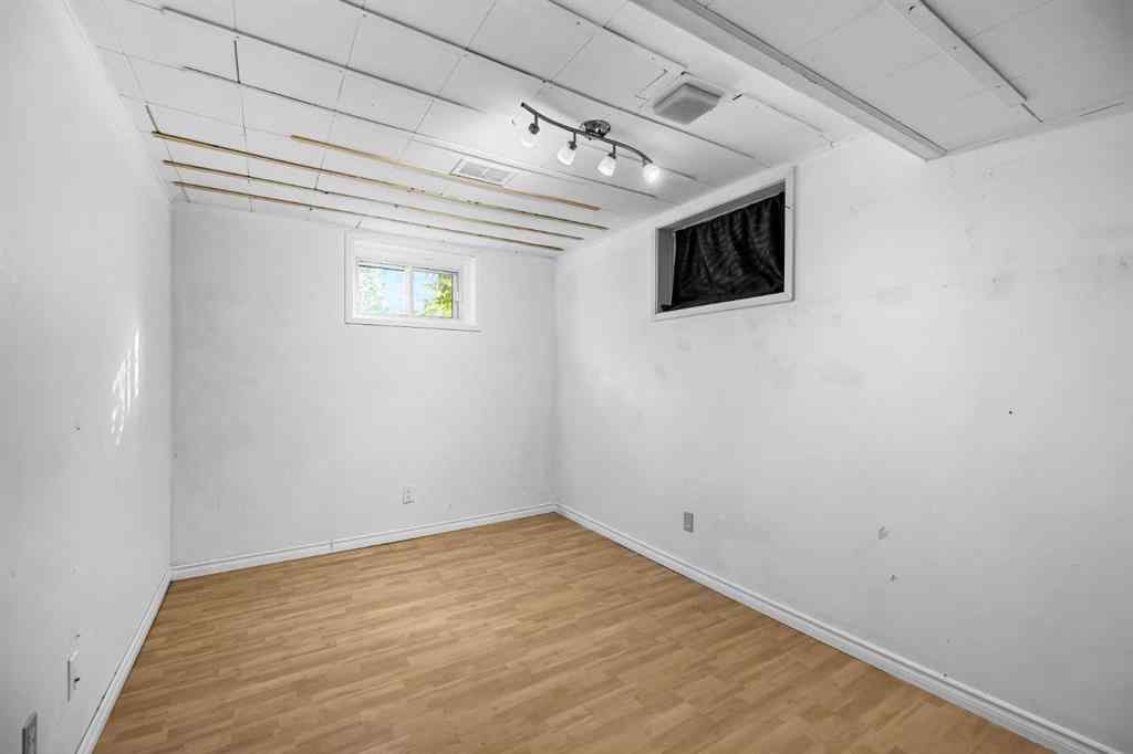 MLS® A2264328 - 428 49 Avenue SW in Elboya Calgary, Residential