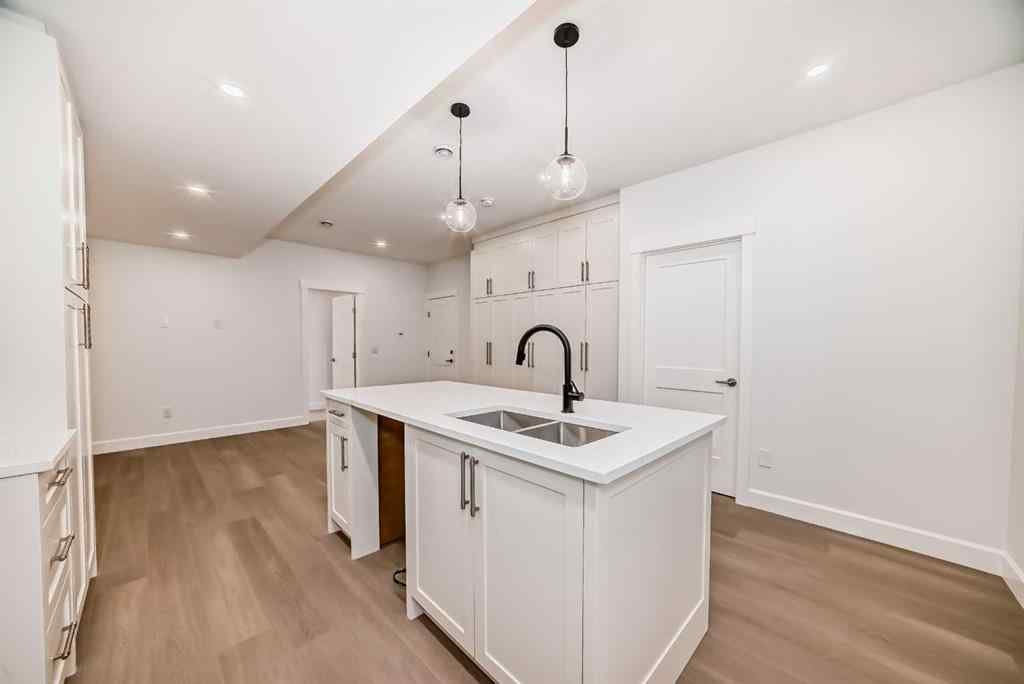 MLS® A2264332 - 5006 21A Street SW in Altadore Calgary, Residential