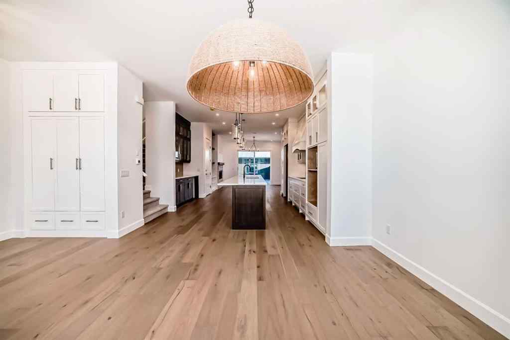 MLS® A2264332 - 5006 21A Street SW in Altadore Calgary, Residential