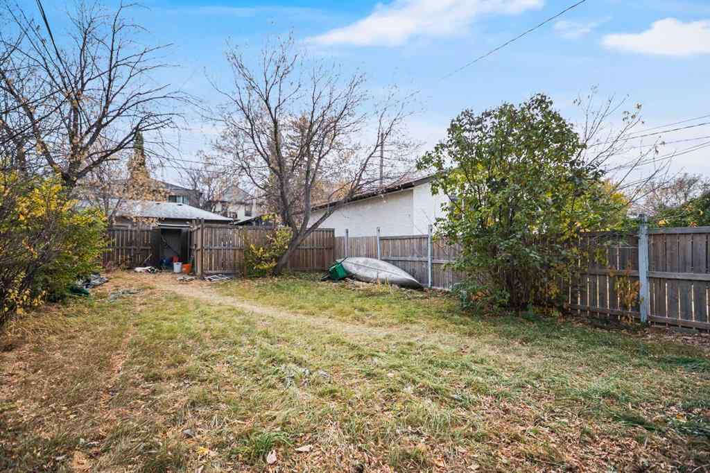 MLS® A2264335 - 1112 8 Street SE in Ramsay Calgary, Residential