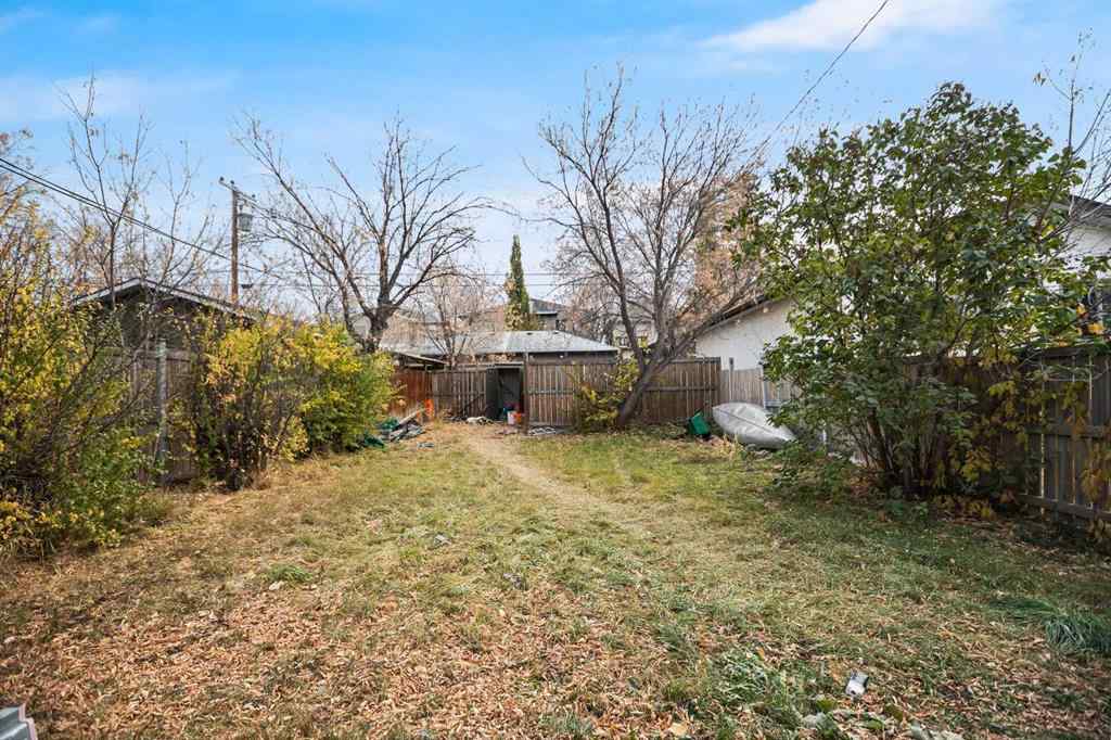 MLS® A2264335 - 1112 8 Street SE in Ramsay Calgary, Residential