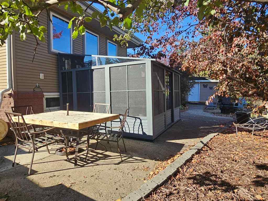 MLS® A2264340 - 31 Willow Crescent  in Woodlands Lacombe, Residential