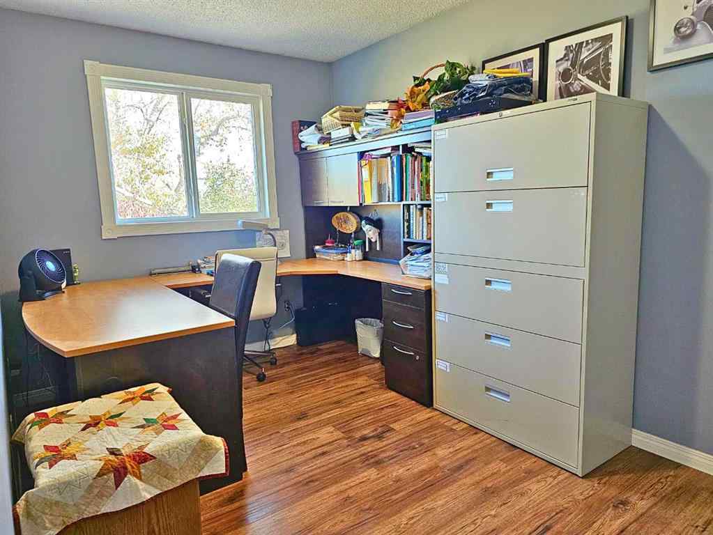 MLS® A2264340 - 31 Willow Crescent  in Woodlands Lacombe, Residential