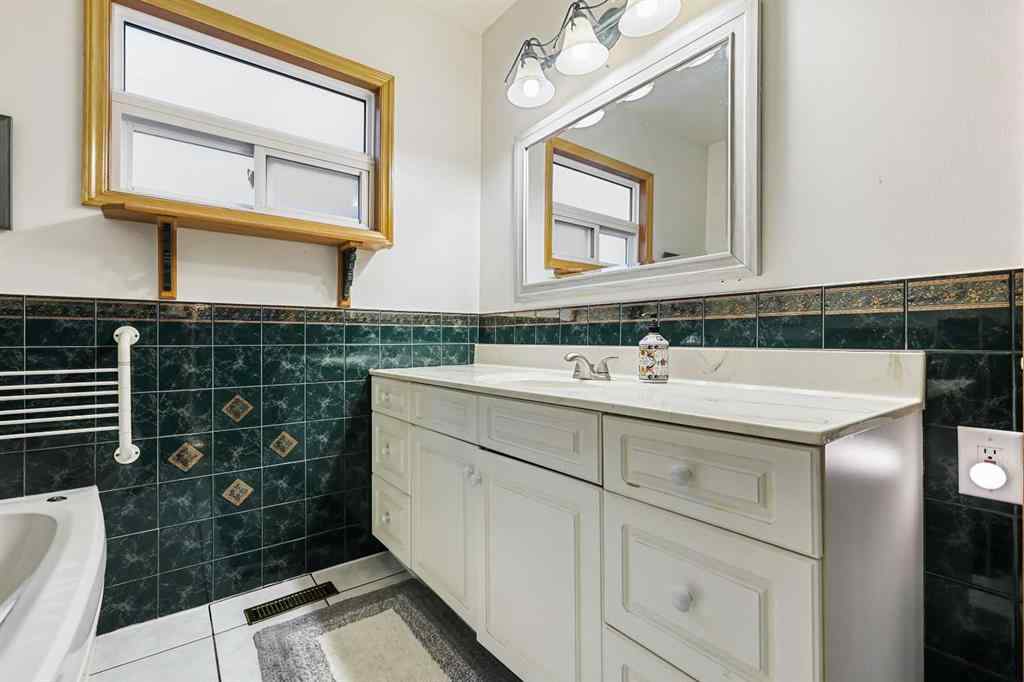 MLS® A2264349 - 3420 Centre B Street NW in Highland Park Calgary, Residential