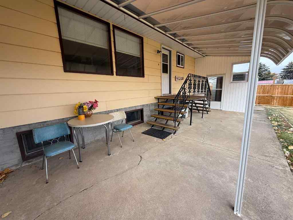 MLS® A2264352 - 305 2 Street E in NONE Foremost, Residential