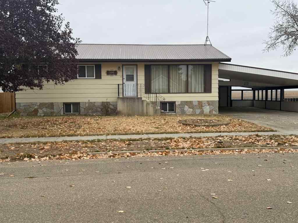 MLS® A2264352 - 305 2 Street E in NONE Foremost, Residential