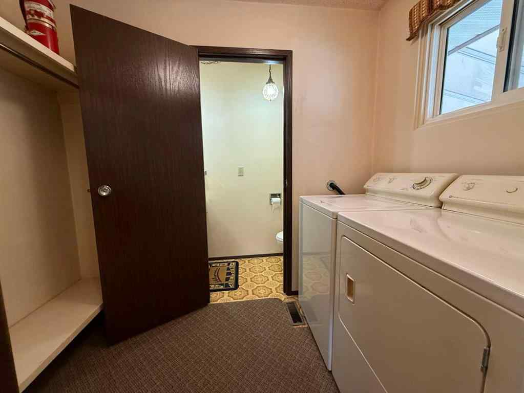 MLS® A2264352 - 305 2 Street E in NONE Foremost, Residential