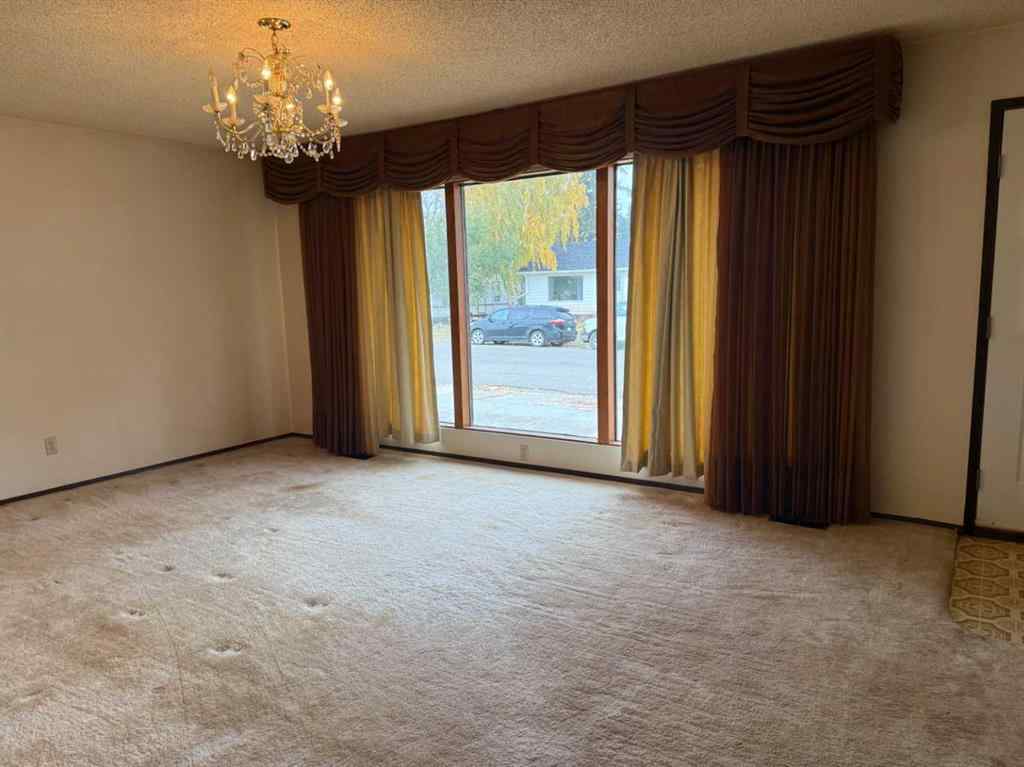 MLS® A2264352 - 305 2 Street E in NONE Foremost, Residential