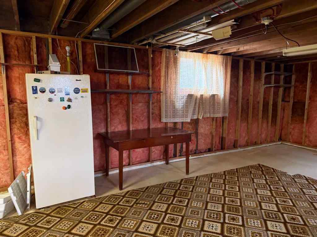 MLS® A2264352 - 305 2 Street E in NONE Foremost, Residential