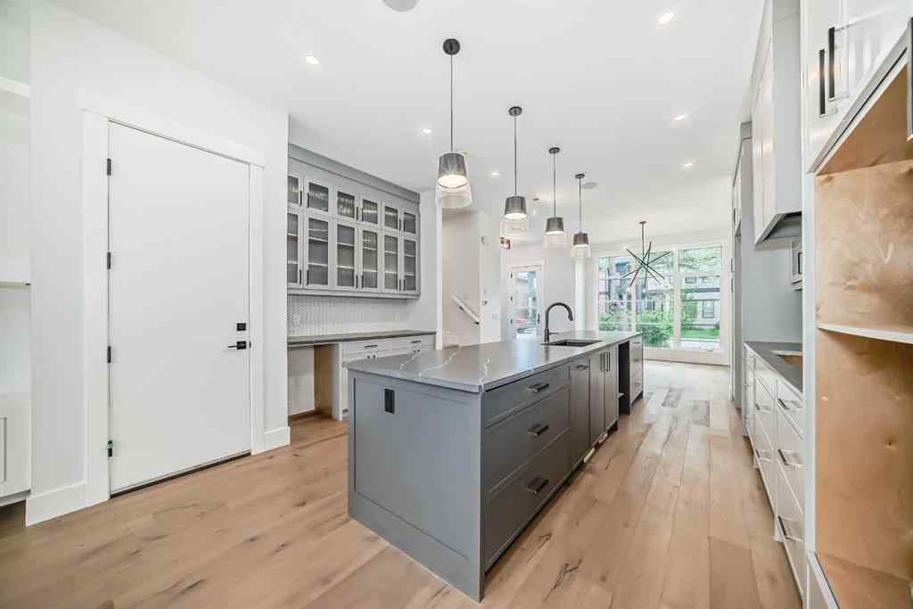 MLS® A2264353 - 5008 21A Street SW in Altadore Calgary, Residential