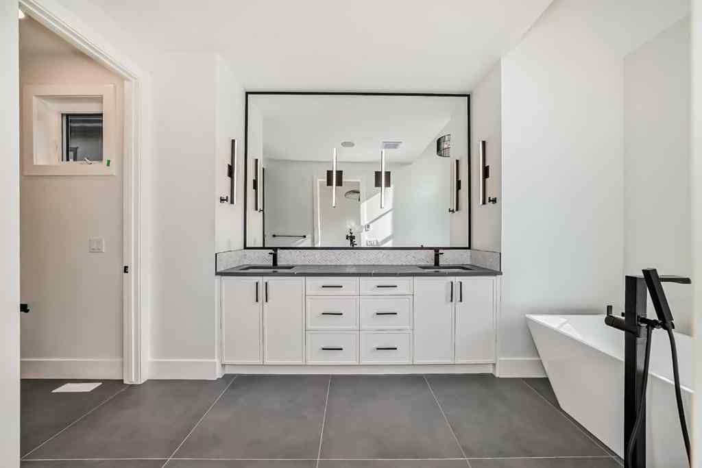 MLS® A2264353 - 5008 21A Street SW in Altadore Calgary, Residential