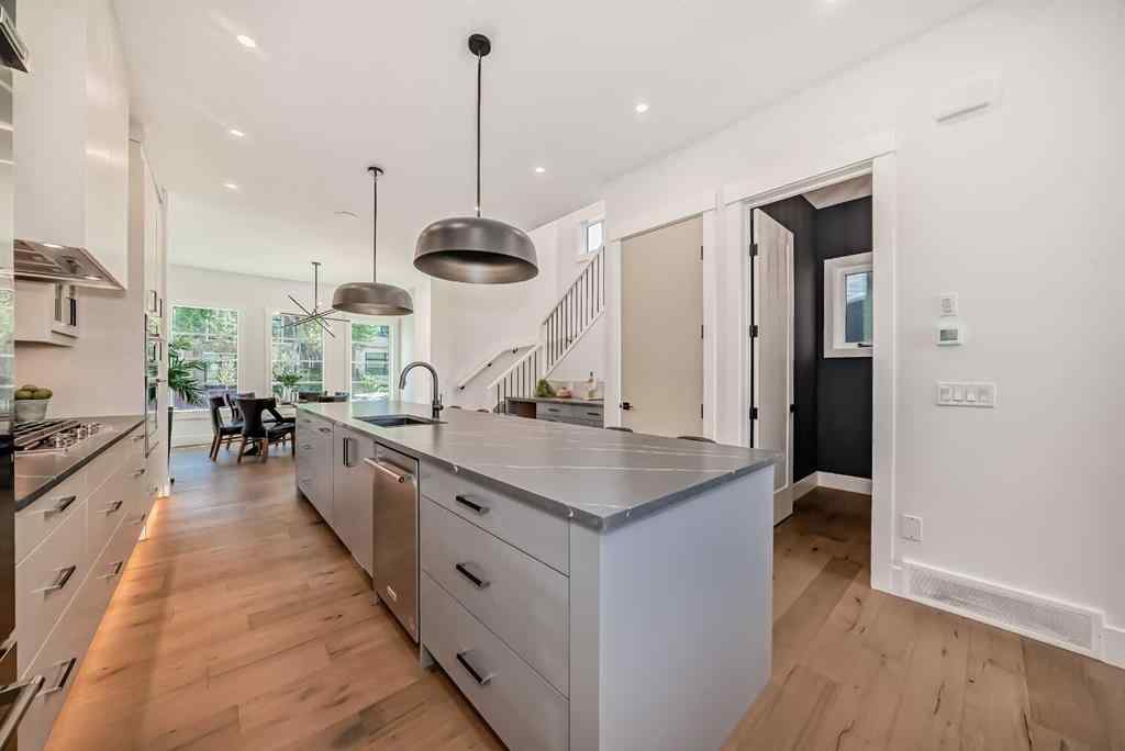 MLS® A2264357 - 5005 21A Street SW in Altadore Calgary, Residential