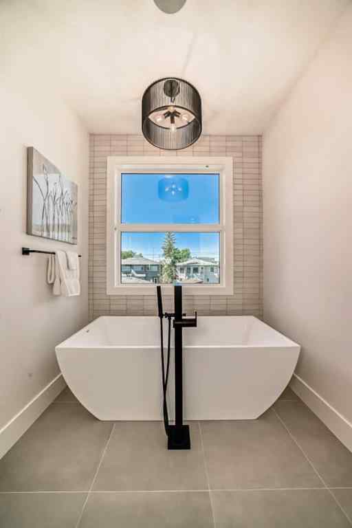 MLS® A2264357 - 5005 21A Street SW in Altadore Calgary, Residential