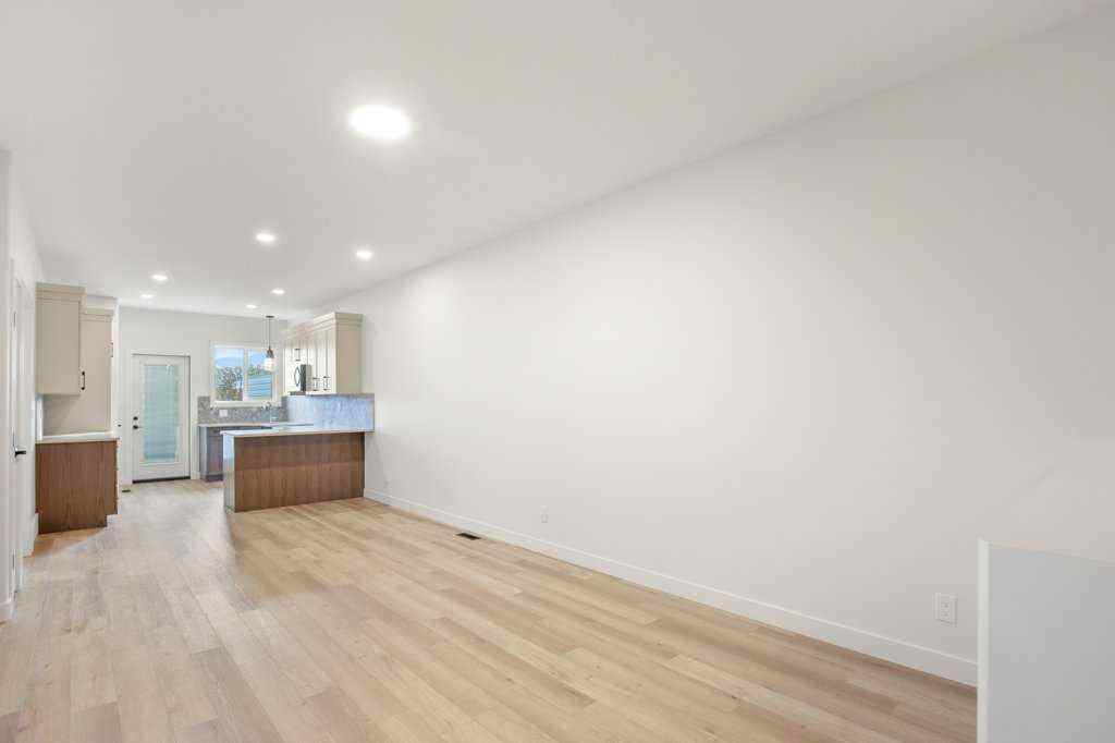 MLS® A2264358 - 112 Gray Close  in Grayhawk Sylvan Lake, Residential