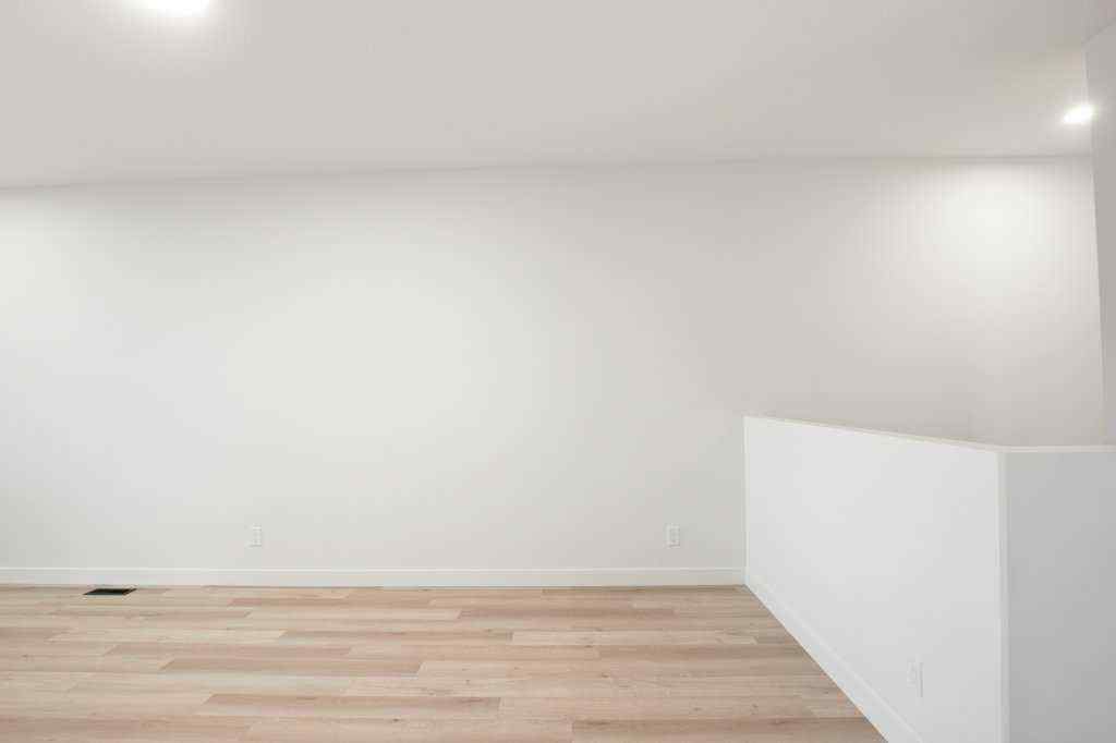 MLS® A2264358 - 112 Gray Close  in Grayhawk Sylvan Lake, Residential