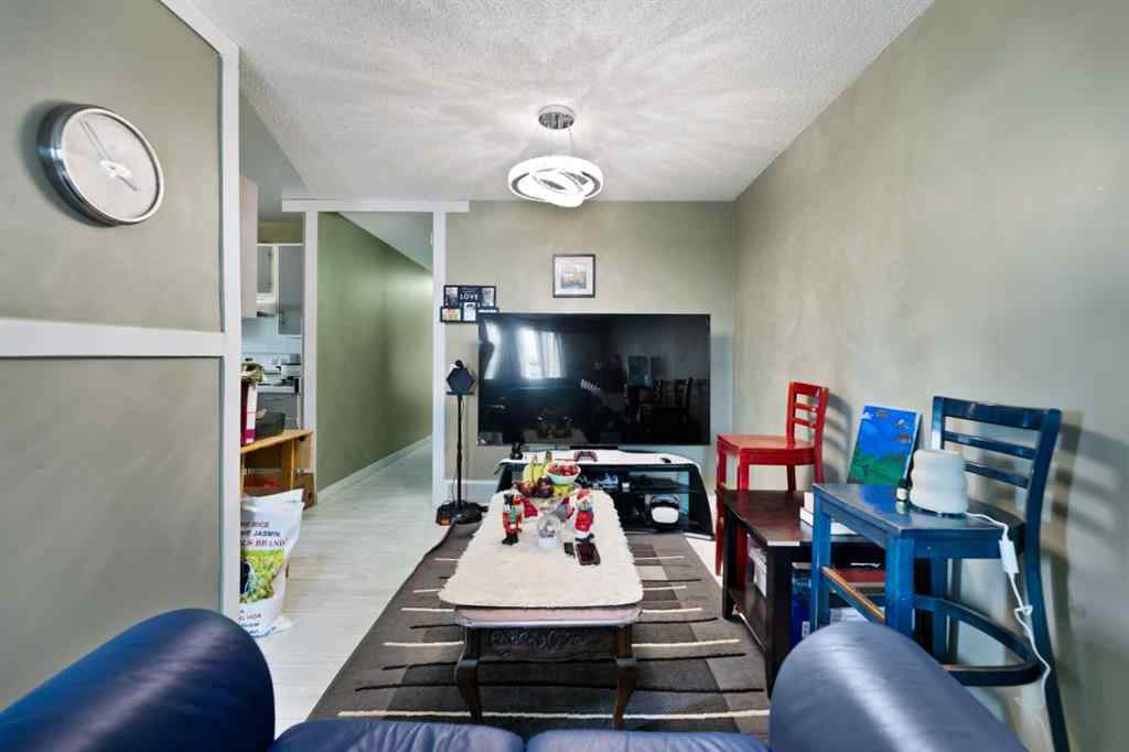 MLS® A2264359 - 143 Falton Drive NE in Falconridge Calgary, Residential