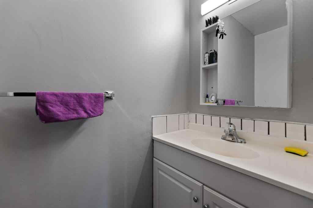 MLS® A2264359 - 143 Falton Drive NE in Falconridge Calgary, Residential