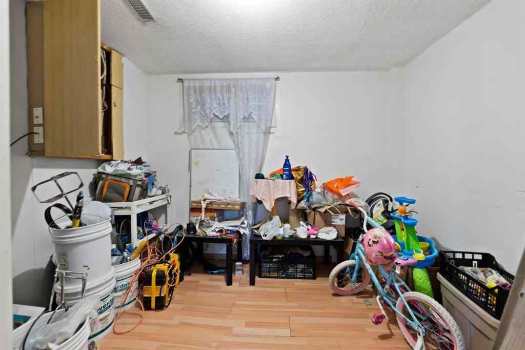 MLS® A2264359 - 143 Falton Drive NE in Falconridge Calgary, Residential