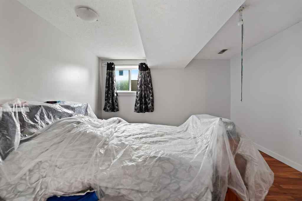 MLS® A2264359 - 143 Falton Drive NE in Falconridge Calgary, Residential