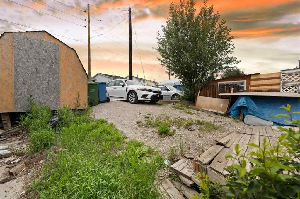 MLS® A2264359 - 143 Falton Drive NE in Falconridge Calgary, Residential