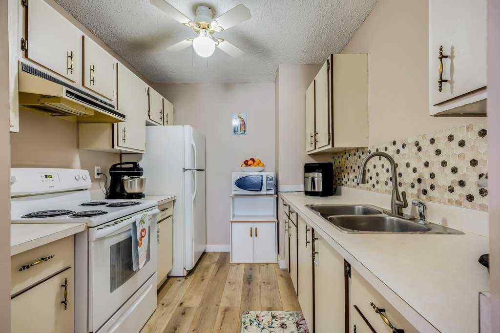 MLS® A2264362 - Unit #A 109 Stanley Avenue  in Heritage Okotoks Okotoks, Residential