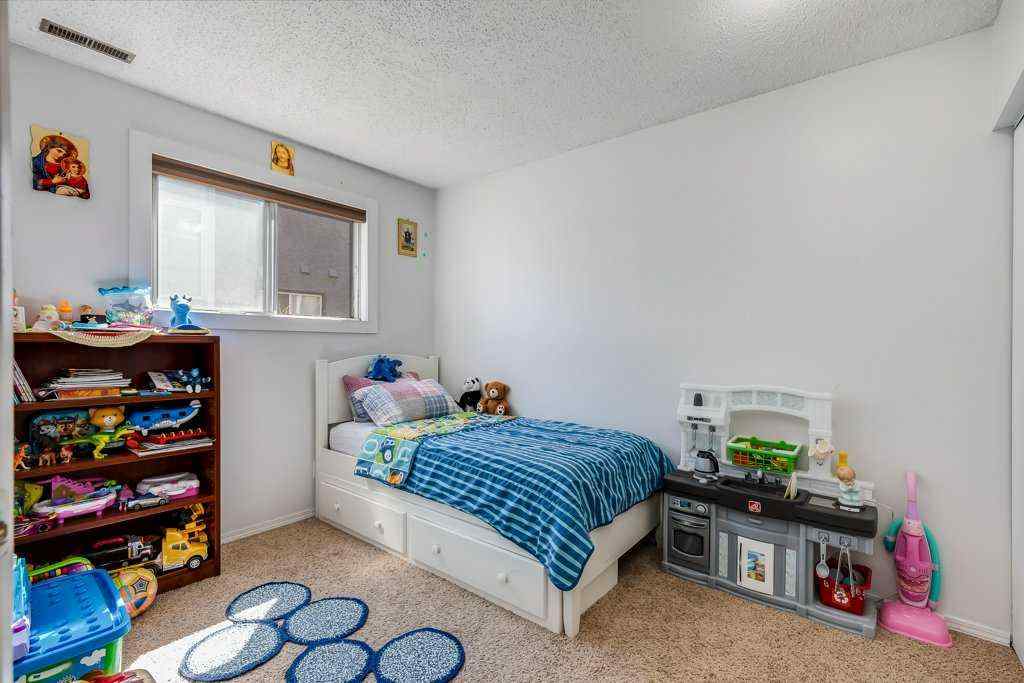 MLS® A2264362 - Unit #A 109 Stanley Avenue  in Heritage Okotoks Okotoks, Residential