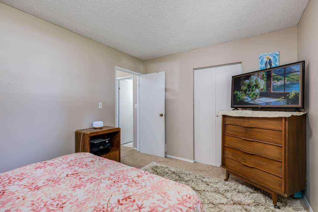 MLS® A2264362 - Unit #A 109 Stanley Avenue  in Heritage Okotoks Okotoks, Residential