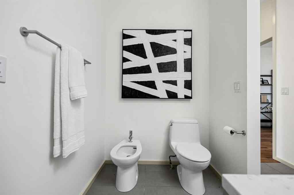 MLS® A2264363 - 1712 19 Avenue SW in Bankview Calgary, Residential