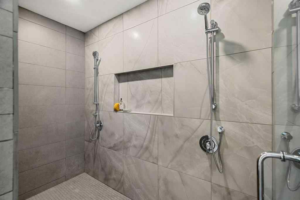 MLS® A2264363 - 1712 19 Avenue SW in Bankview Calgary, Residential