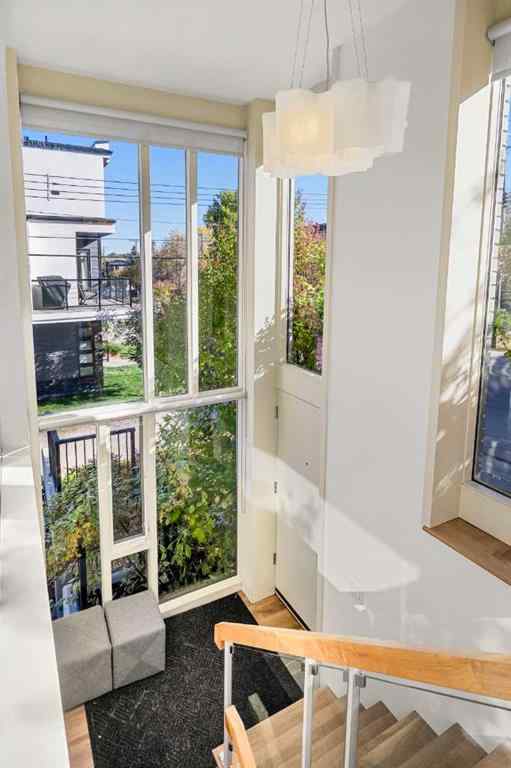 MLS® A2264363 - 1712 19 Avenue SW in Bankview Calgary, Residential